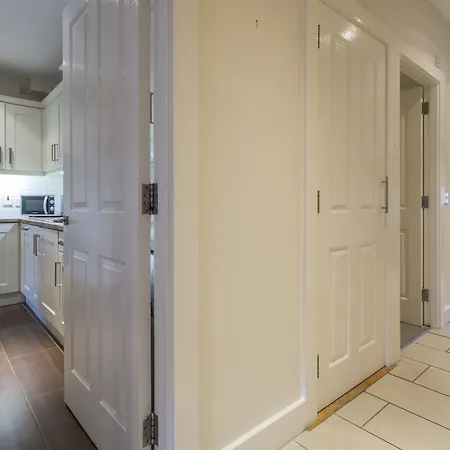 דירה The Artane Self Catering *