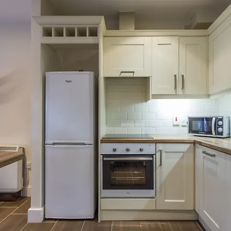 The Artane Self Catering דירה *