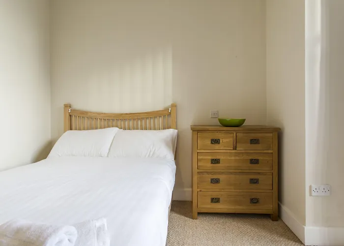 The Artane Self Catering דירה *